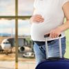Phụ nữ mang thai cần lưu ý những điều gì khi đi máy bay?