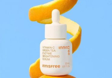Cách dùng serum vitamin C giúp giảm thâm nám, trắng da hiệu quả