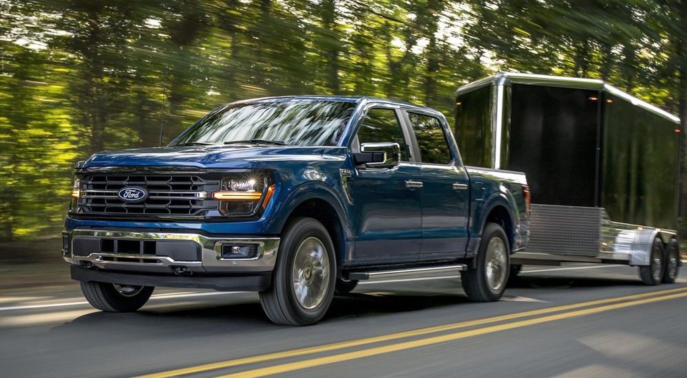 Ford bán xe bán tải nhiều bằng các đối thủ cộng lại